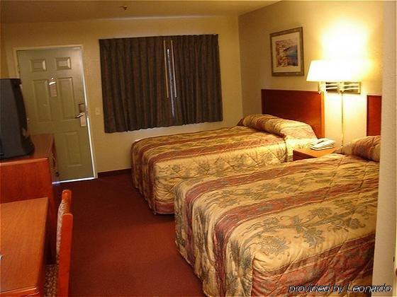 Good Nite Inn Fremont Pokoj fotografie